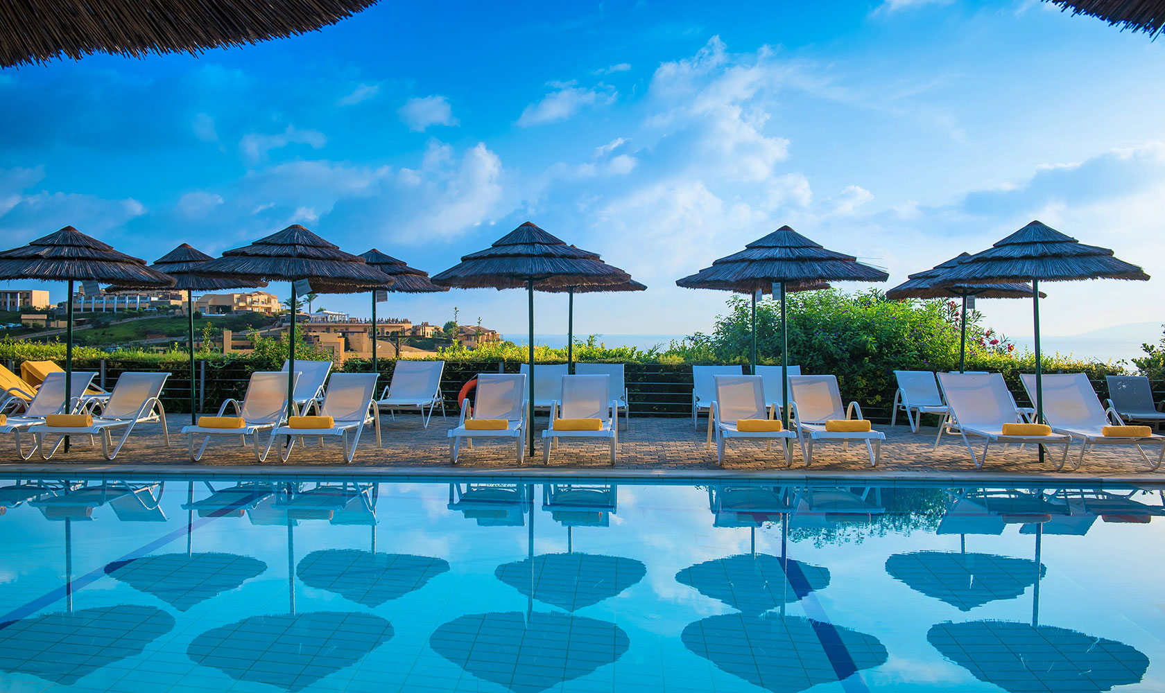 Destination:<br>The endless blue