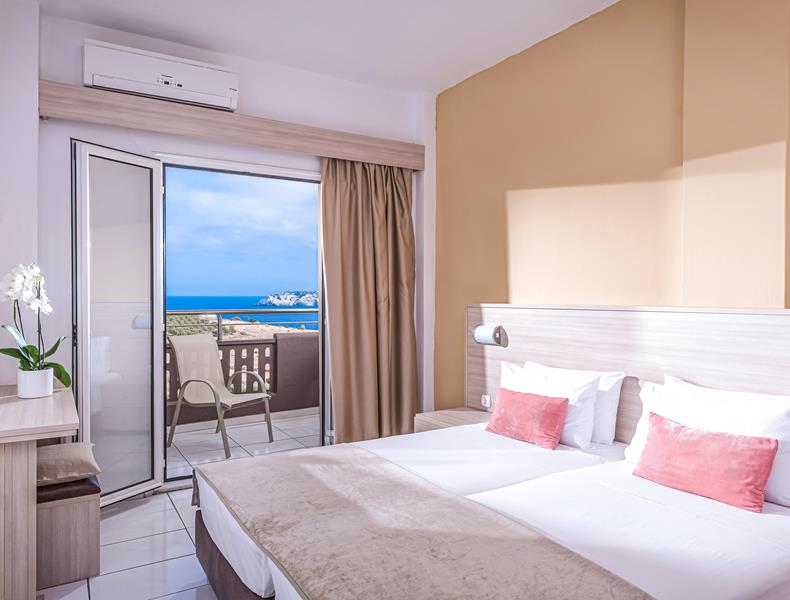 Double Rooms with Garden or Side Sea View (Annex Building)