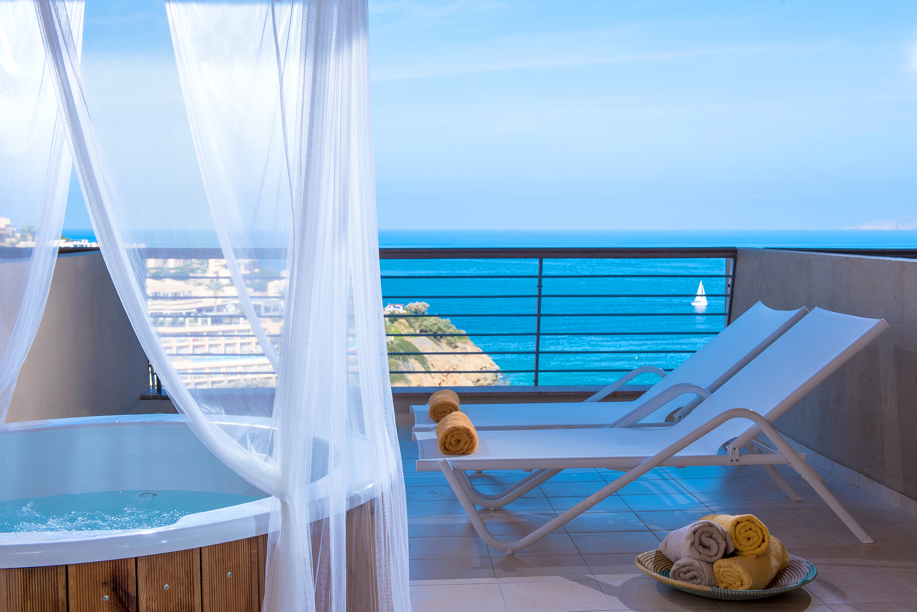 Suite Familiale 2 Chambres Vue Mer avec Jacuzzi Extérieur Bâtiment Principal